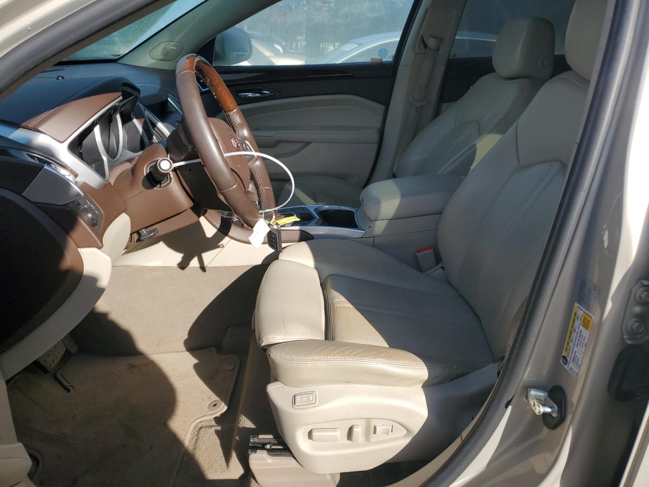 2010 Cadillac Srx Luxury Collection VIN: 3GYFNAEY9AS652653 Lot: 82419504