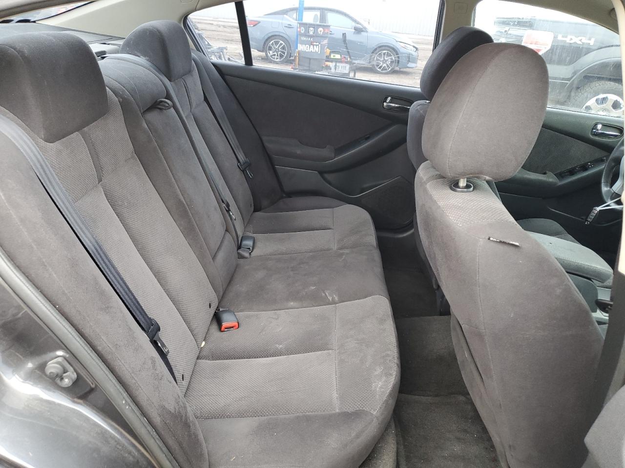 2009 Nissan Altima - Image 10