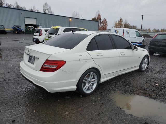 Sedans MERCEDES-BENZ C-CLASS 2012 White