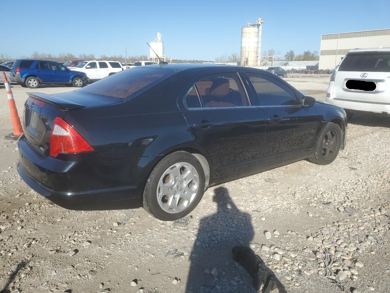 2010 Ford Fusion - Image 3