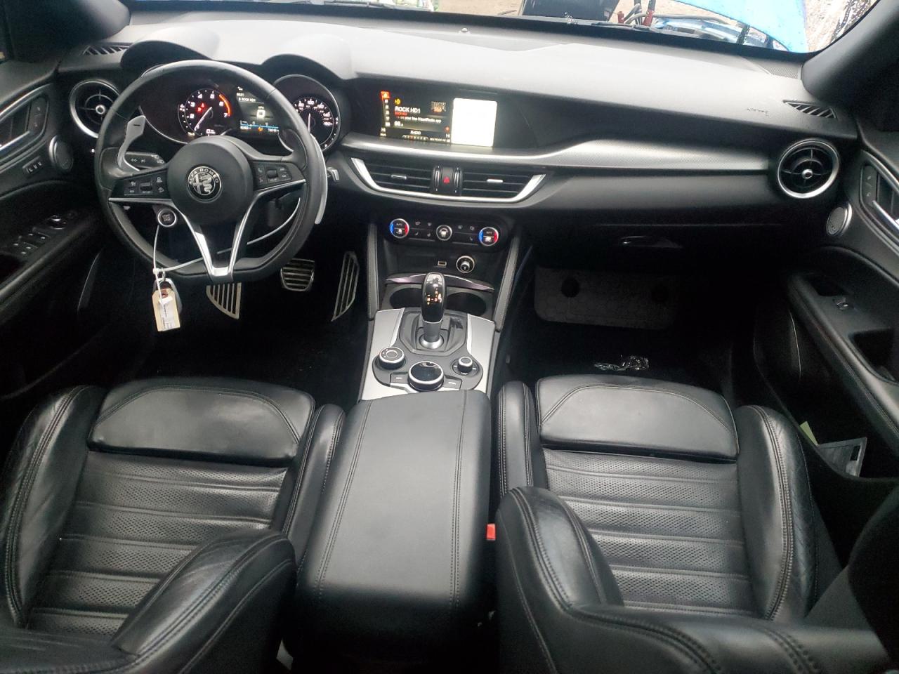 2018 Alfa Romeo Stelvio - Image 8
