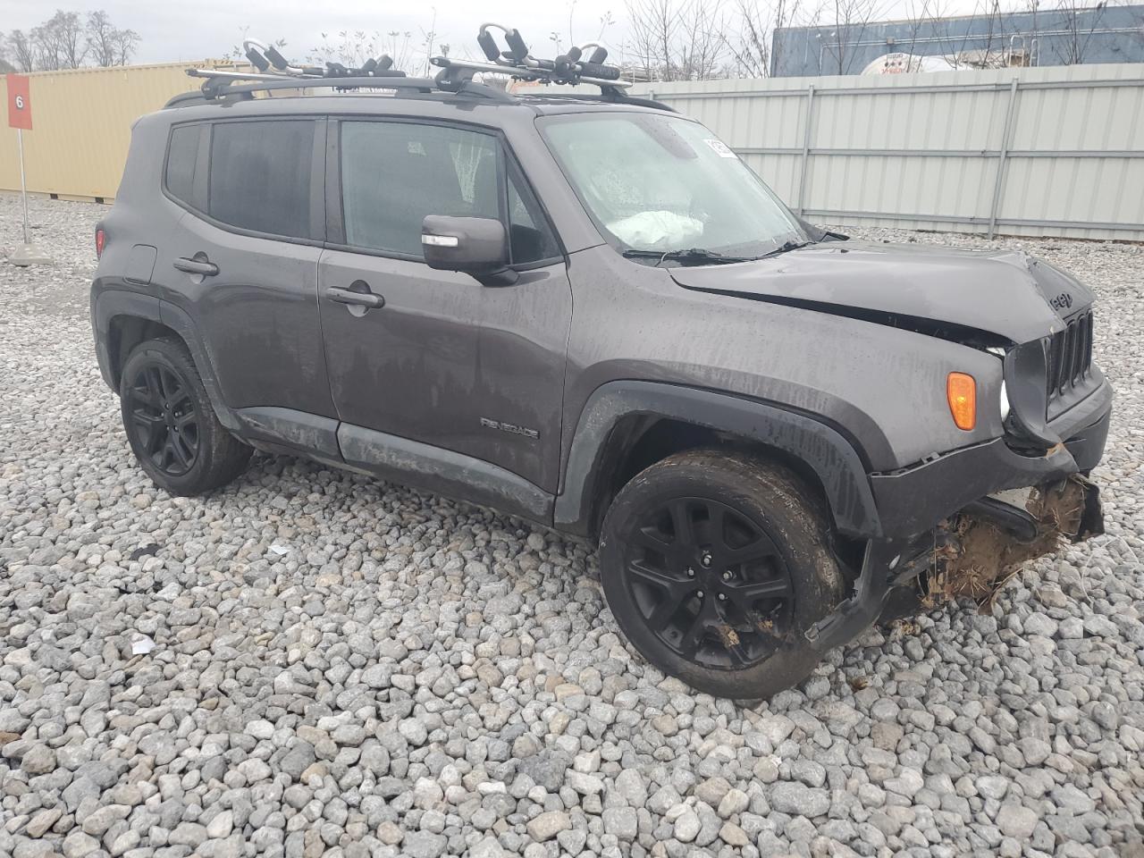 2017 Jeep Renegade - Image 4