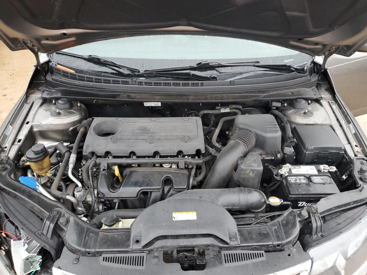 2012 Kia Forte - Image 11