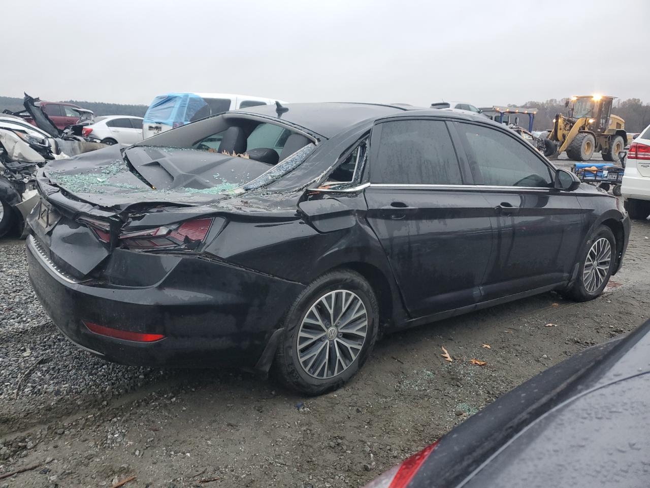 2019 Volkswagen Jetta - Image 3