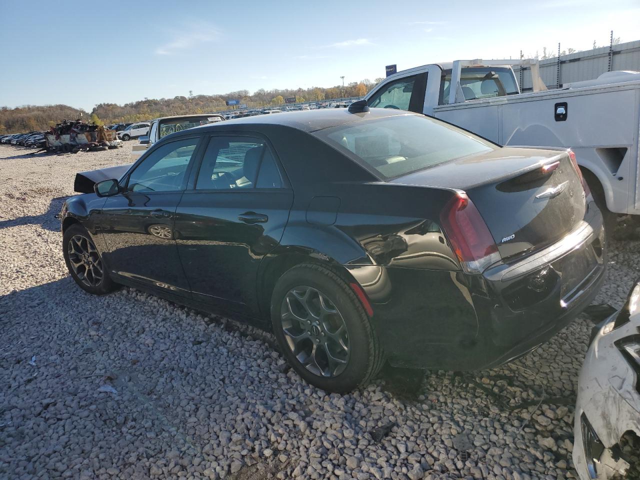 2015 Chrysler 300 - Image 2