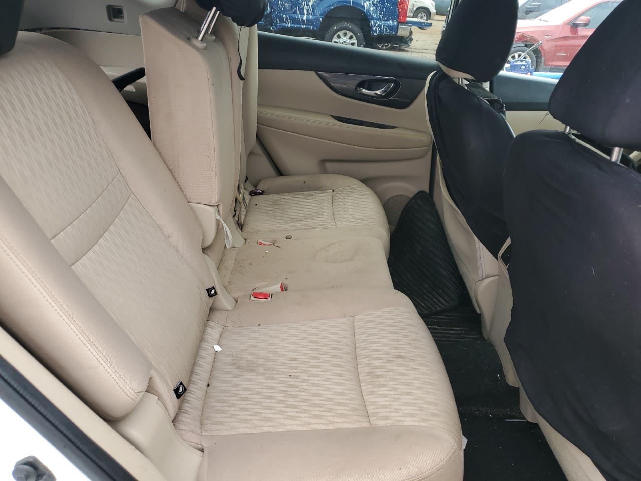2017 Nissan Rogue - Image 11
