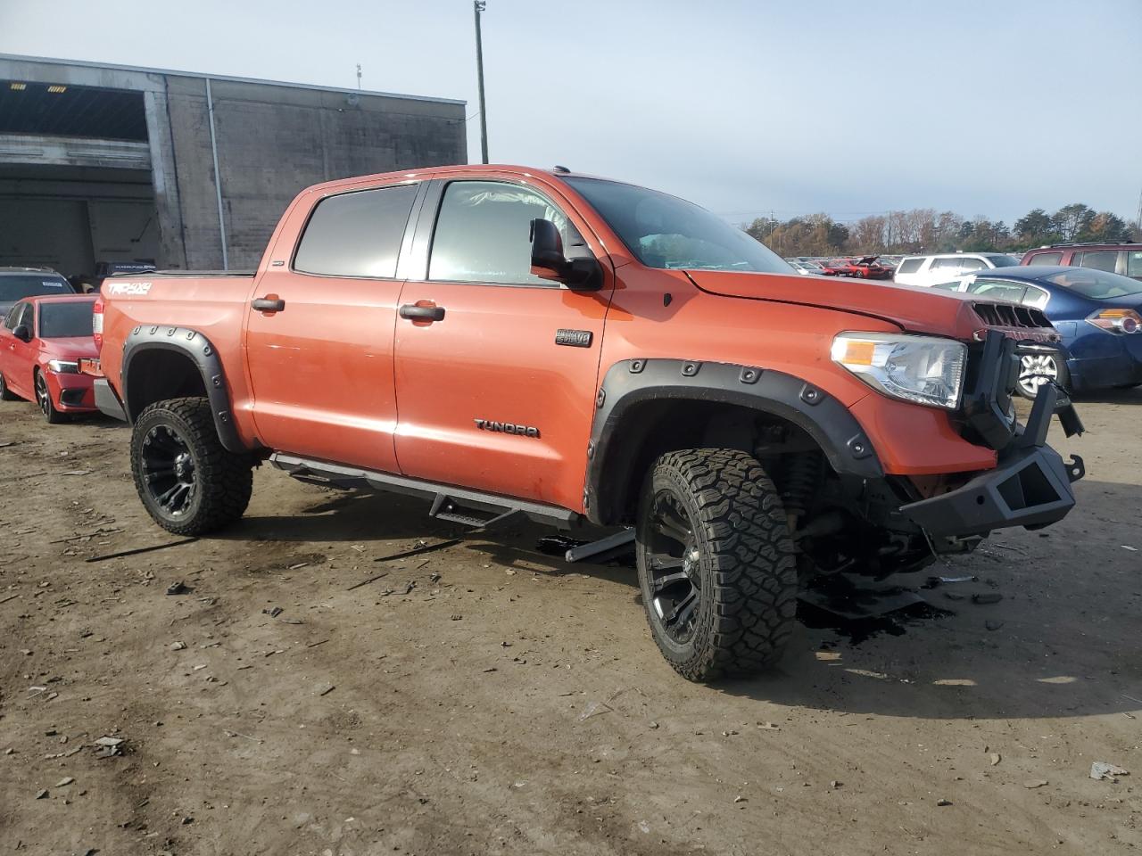 VIN 5TFDY5F12GX537025 2016 TOYOTA TUNDRA no.4