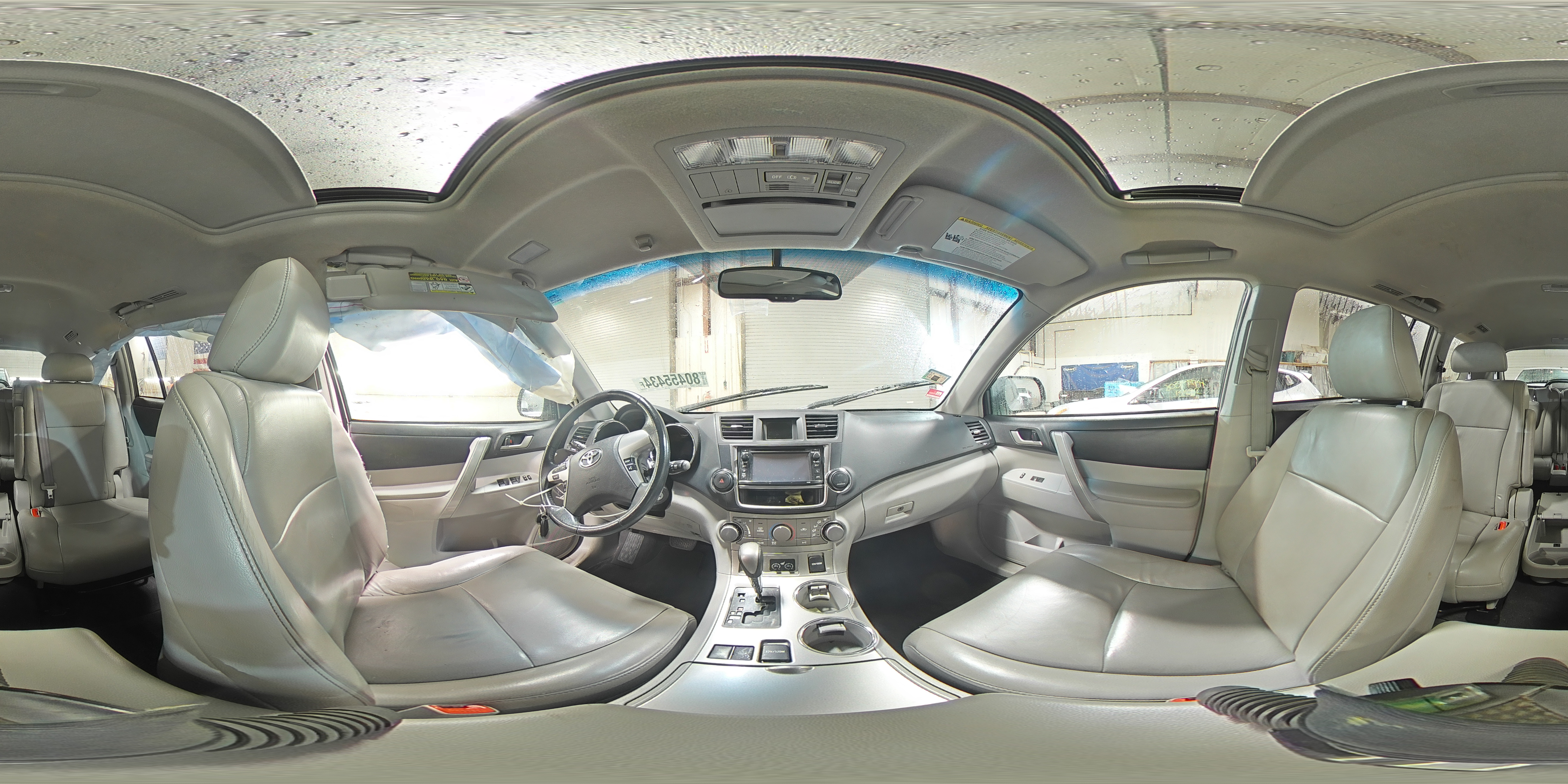 2013 Toyota Highlander - Image 15