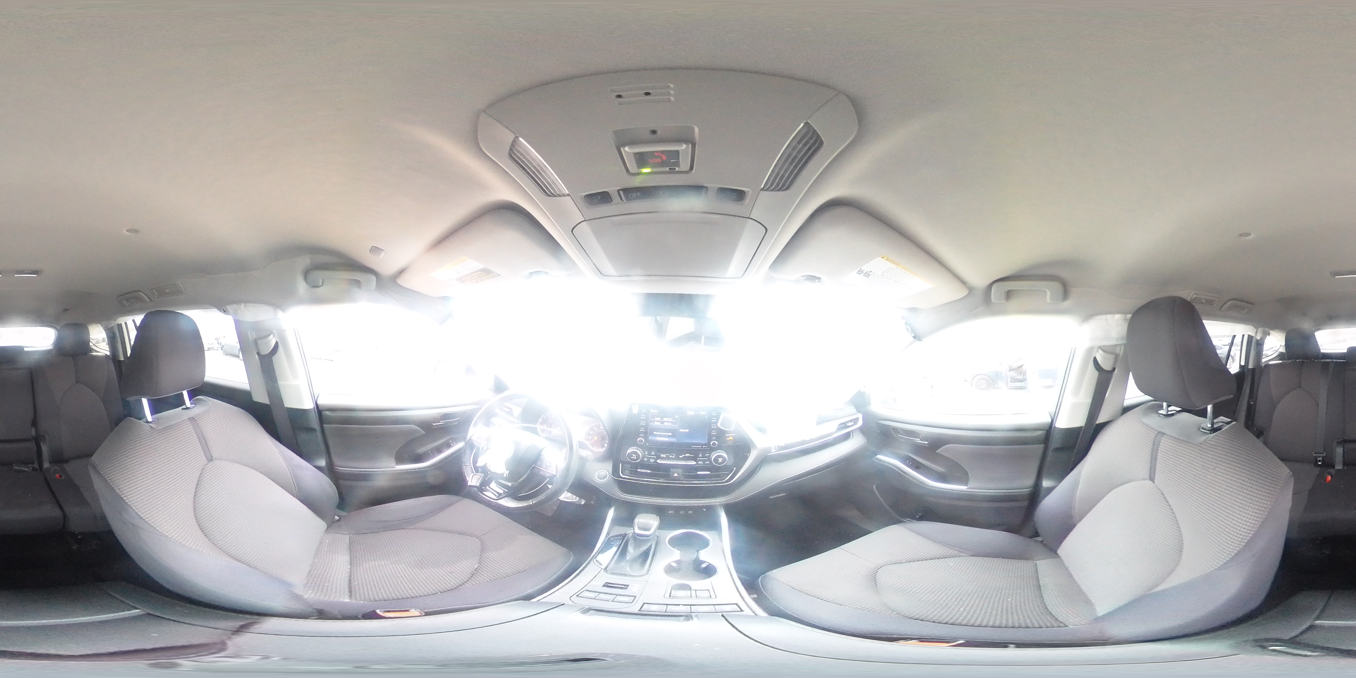 2020 Toyota Highlander - Image 13