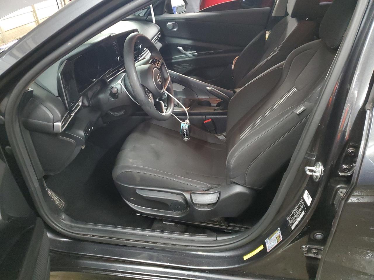 2021 Hyundai Elantra - Image 7