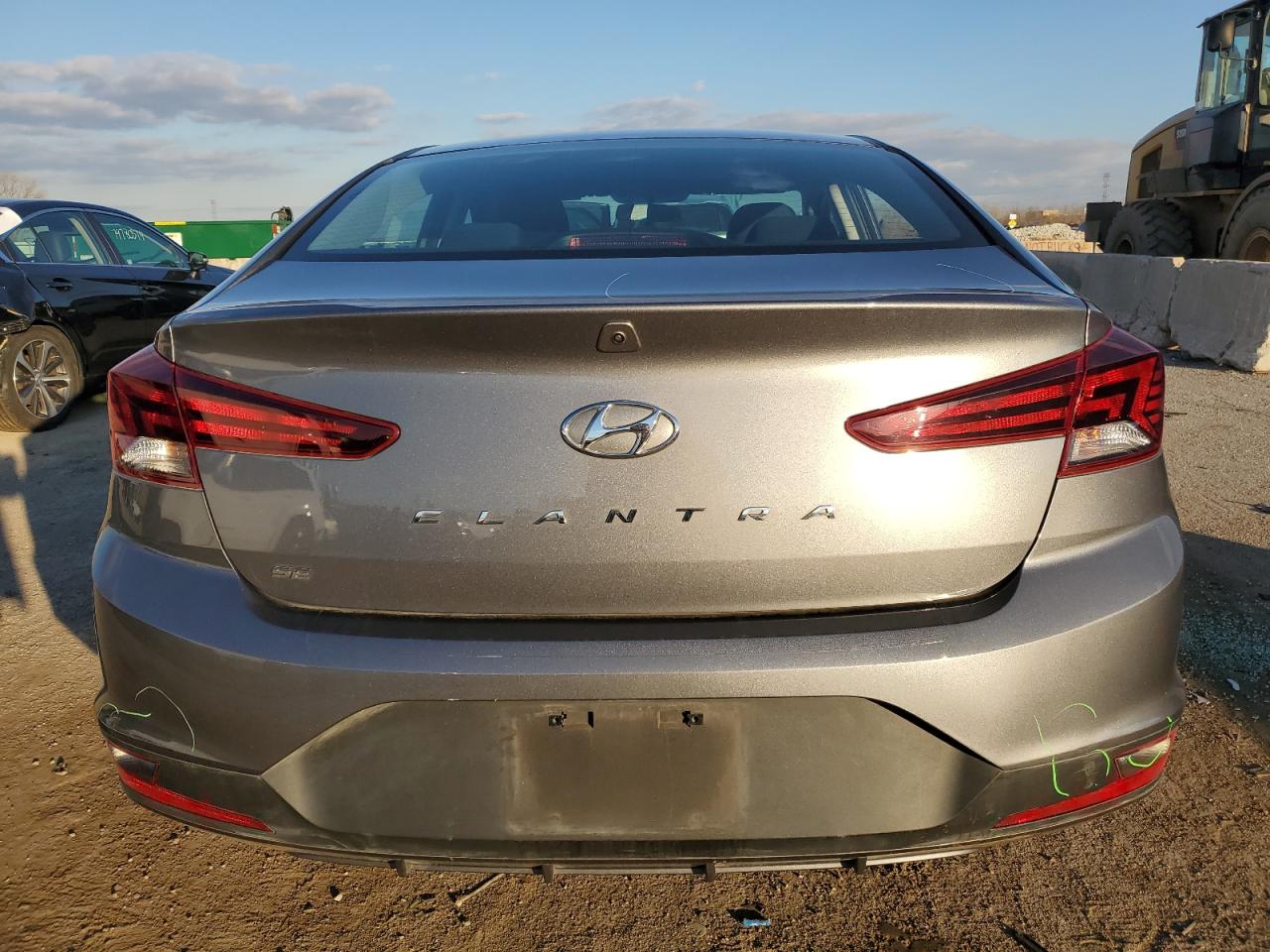 2019 Hyundai Elantra Se VIN: 5NPD74LF6KH415530 Lot: 79749934