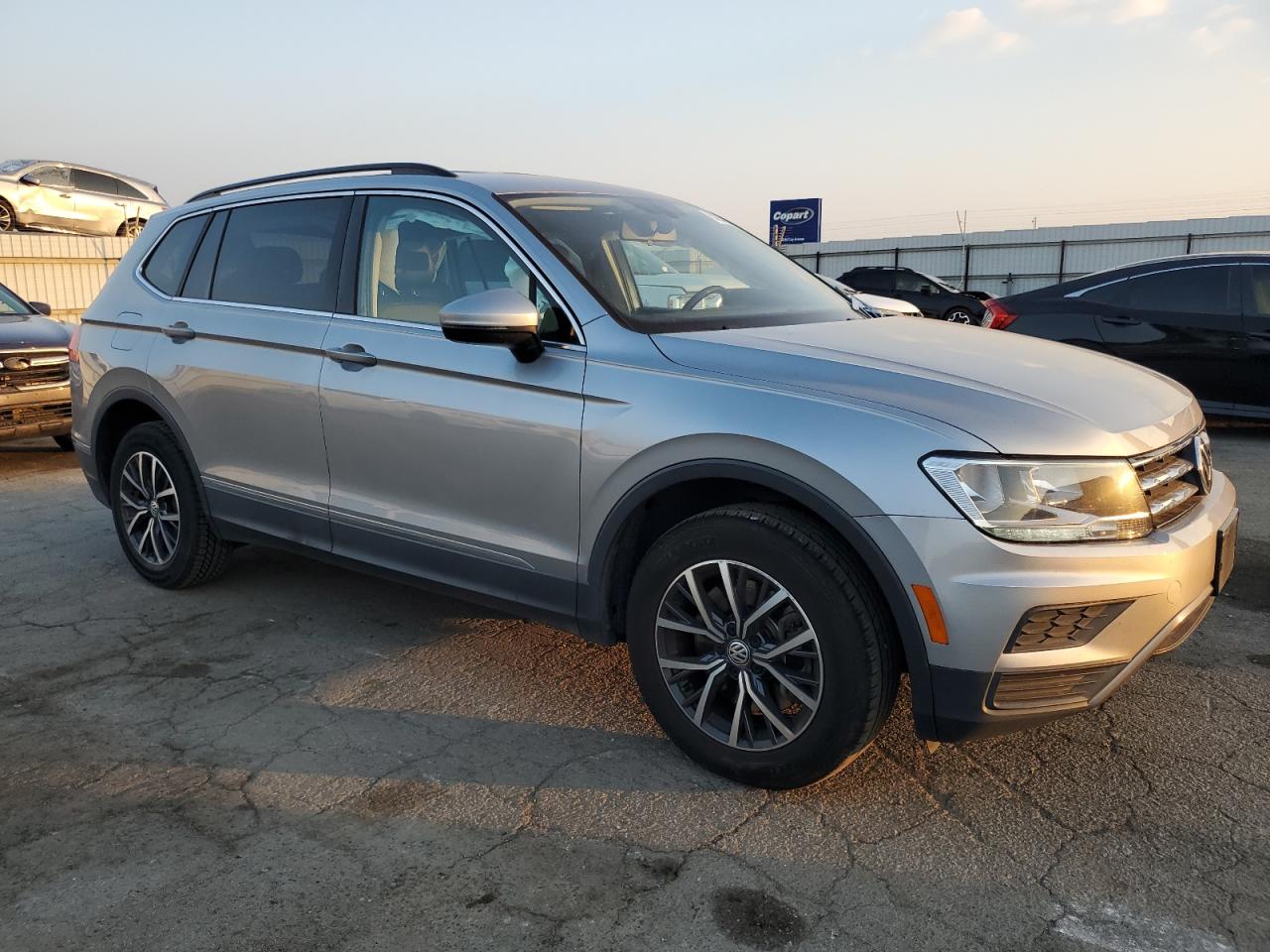 2020 Volkswagen Tiguan - Image 4
