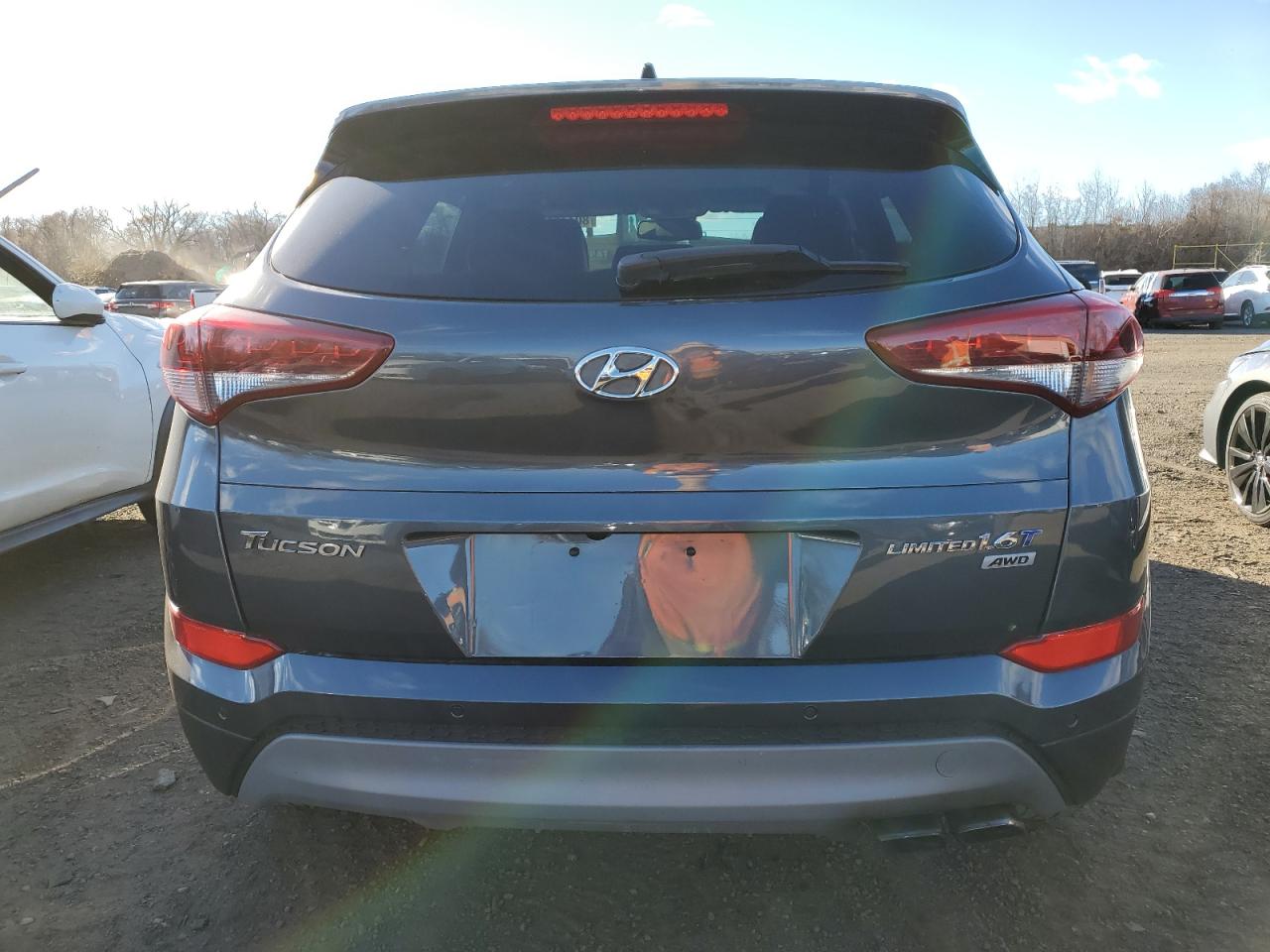 2018 Hyundai Tucson Value VIN: KM8J3CA2XJU624049 Lot: 80448844