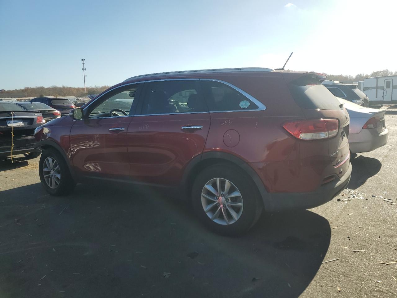 2016 Kia Sorento - Image 2