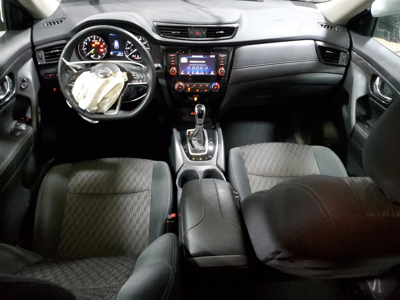 2020 Nissan Rogue - Image 8
