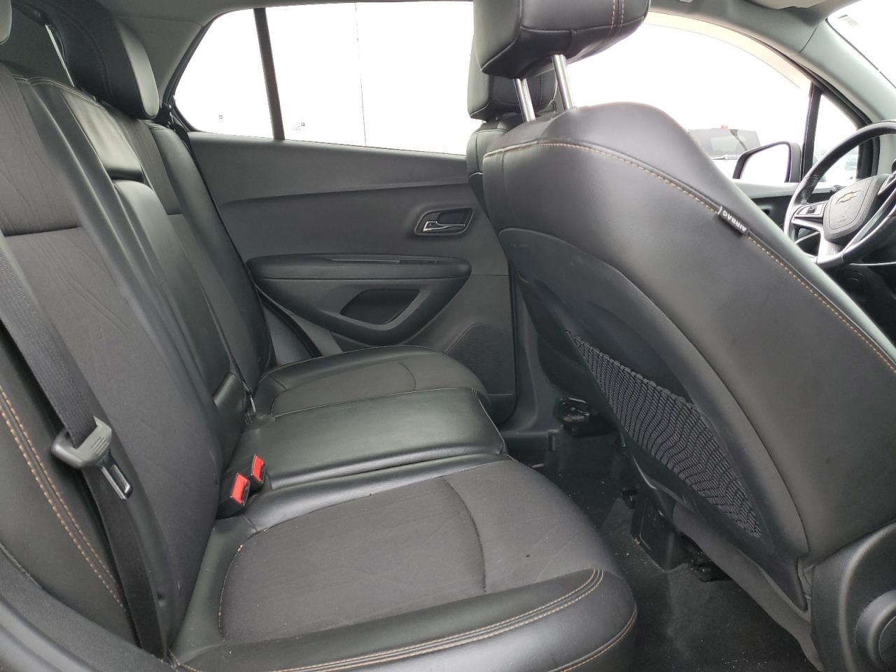 2018 Chevrolet Trax - Image 11