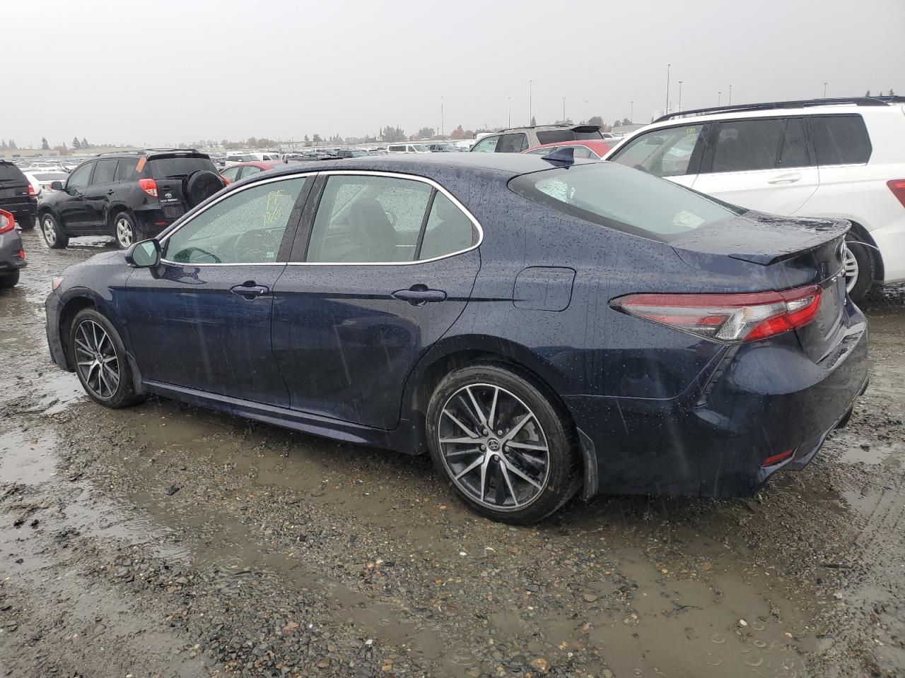 VIN 4T1G11AK6NU681231 2022 TOYOTA CAMRY no.2