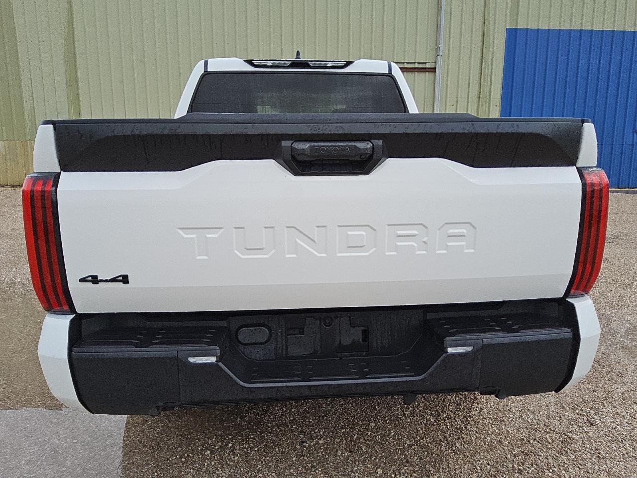 2023 Toyota Tundra Crewmax Sr VIN: 5TFKB5DB4PX108568 Lot: 81103324