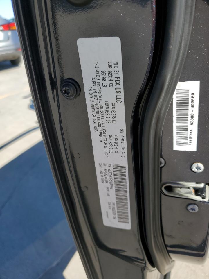2019 Chrysler 300 - Image 12
