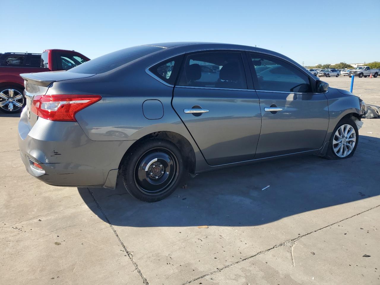 2019 Nissan Sentra - Image 3
