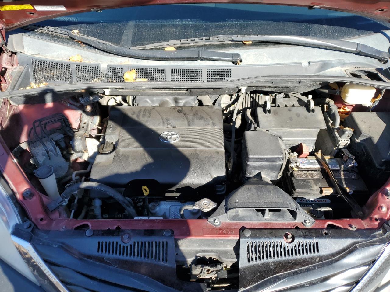 2011 Toyota Sienna - Image 12