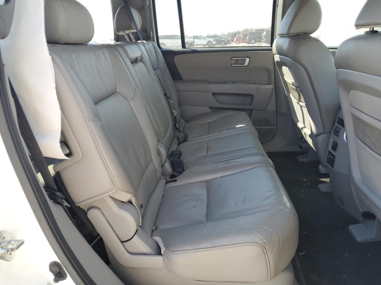 2011 Honda Pilot - Image 12