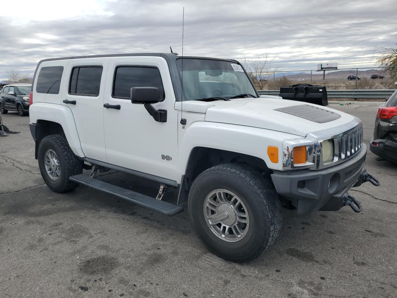 2007 Hummer H3 - Image 4