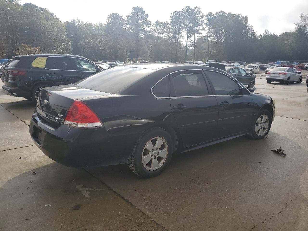 2010 Chevrolet Impala - Image 3