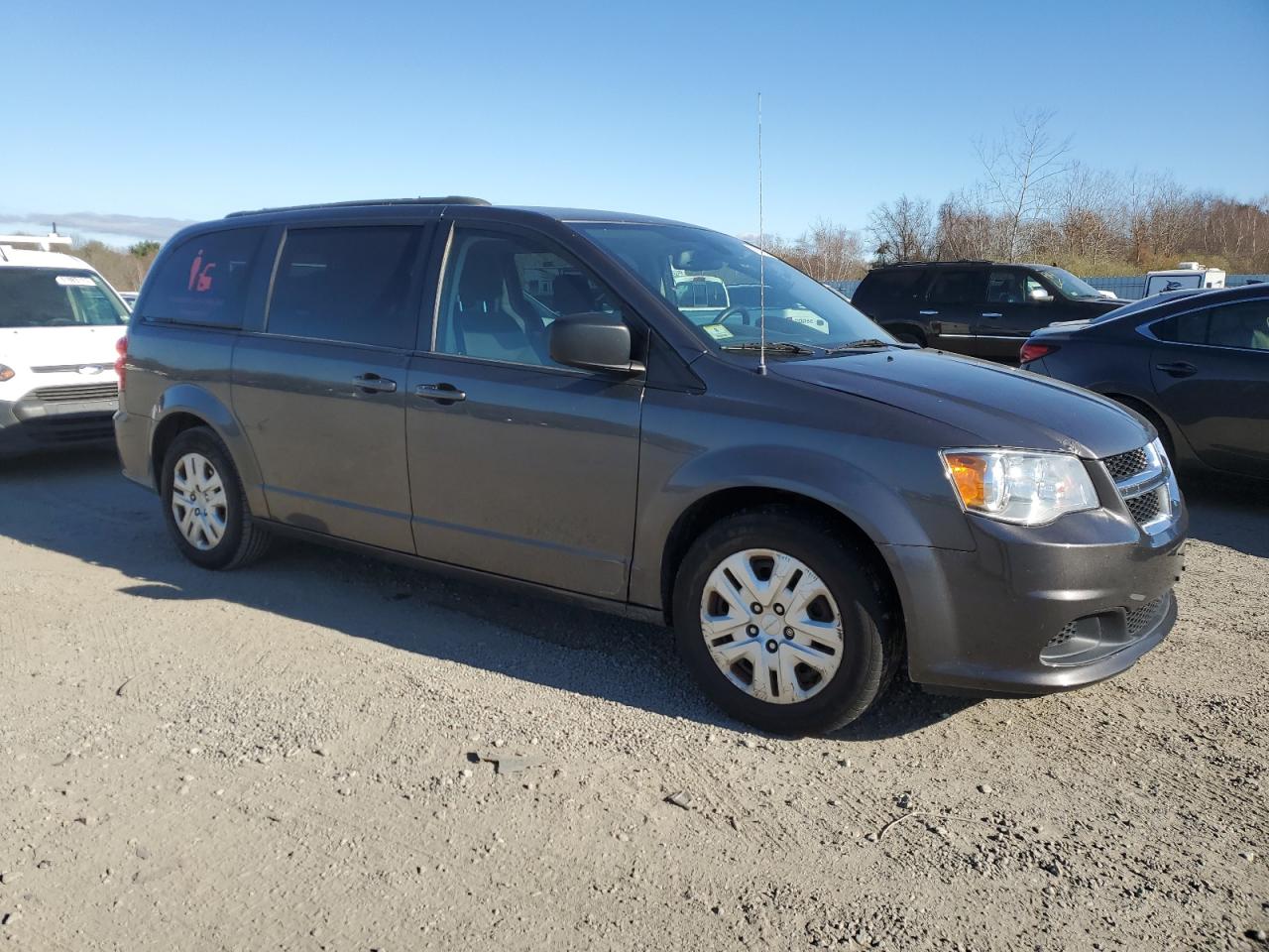 2018 Dodge Caravan - Image 4