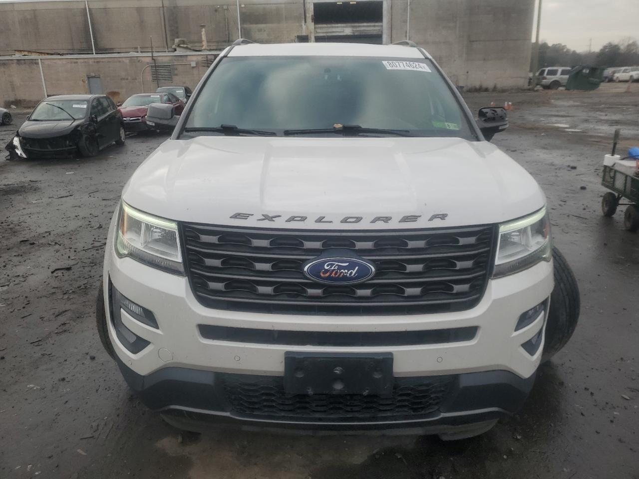2017 Ford Explorer - Image 5