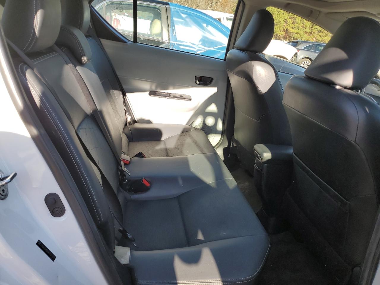 2014 Toyota Prius - Image 10