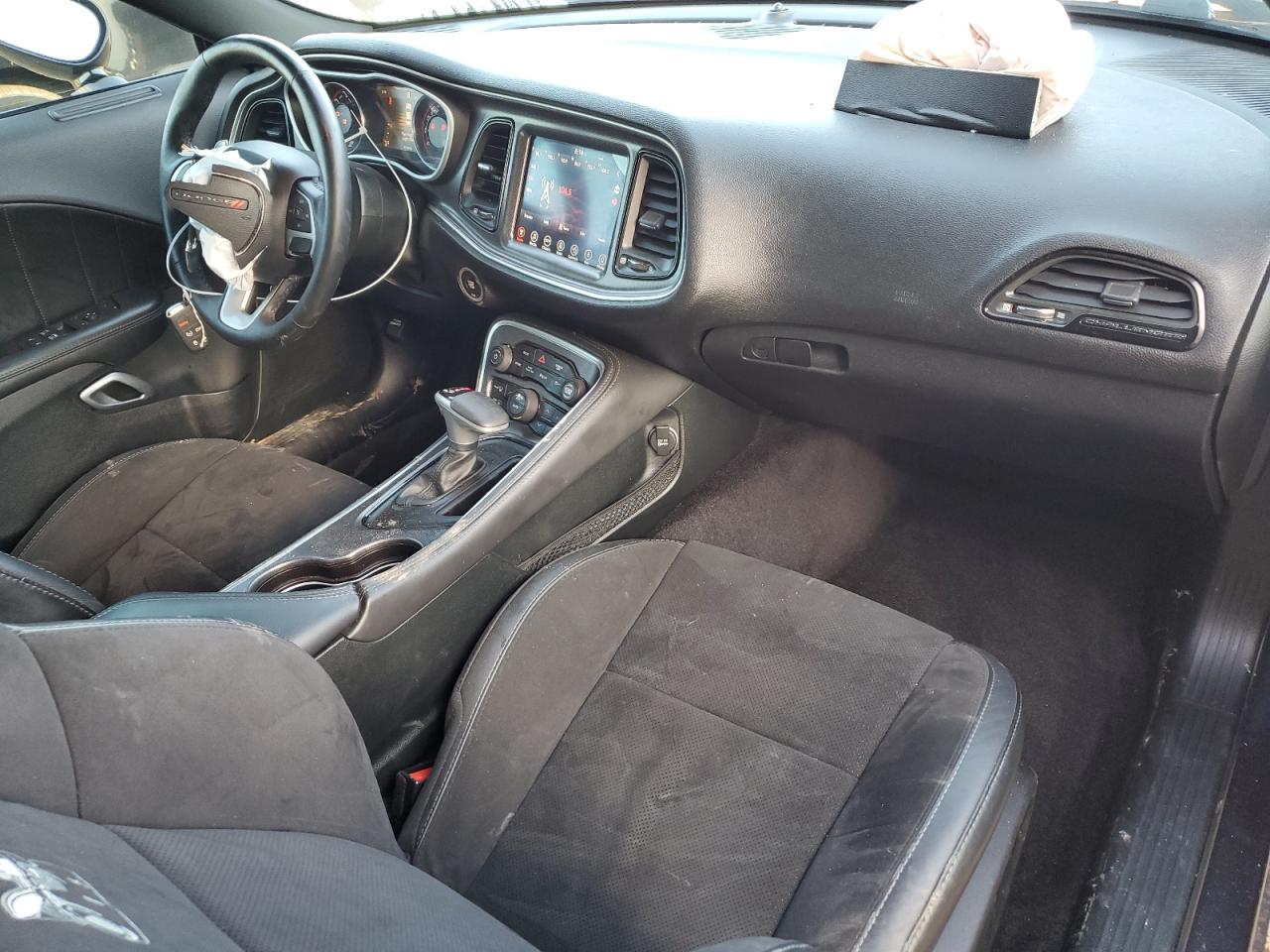 2017 Dodge Challenger - Image 8