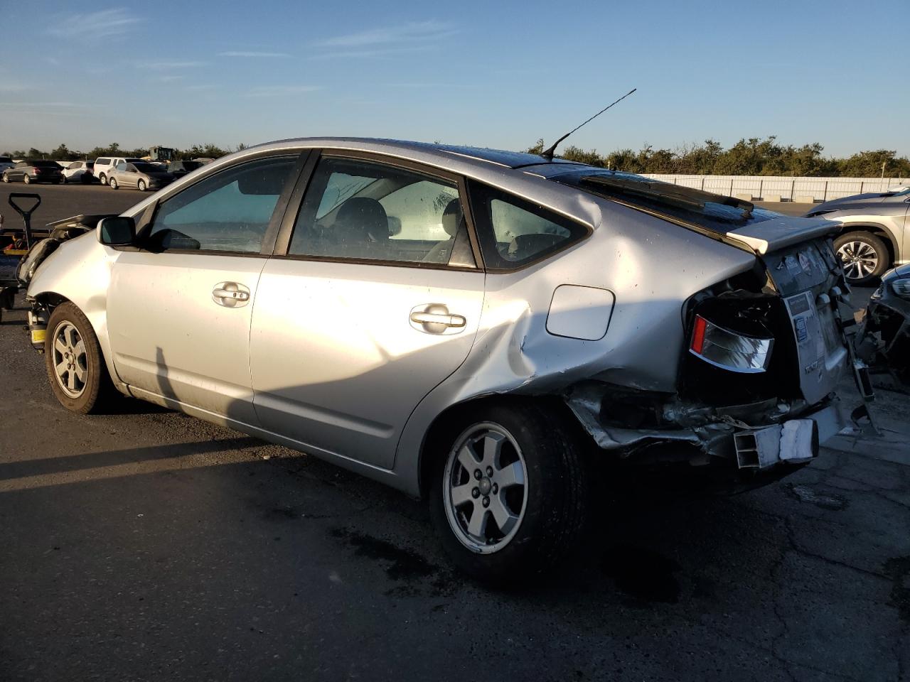 2004 Toyota Prius - Image 2