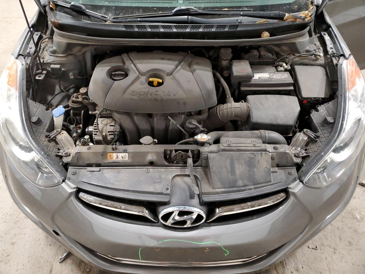 2013 Hyundai Elantra - Image 11