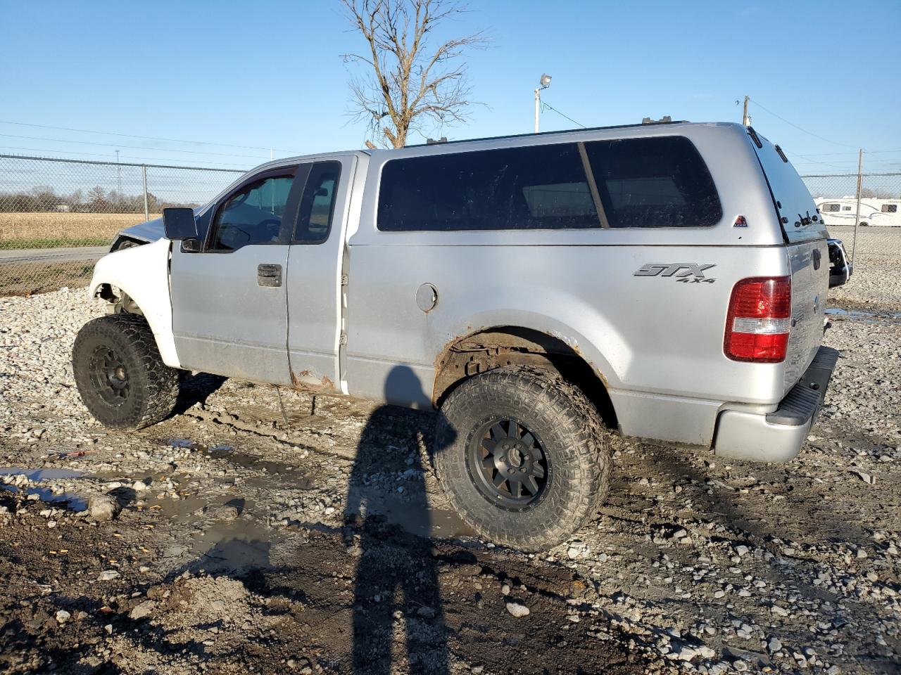 2005 Ford F-150 - Image 2