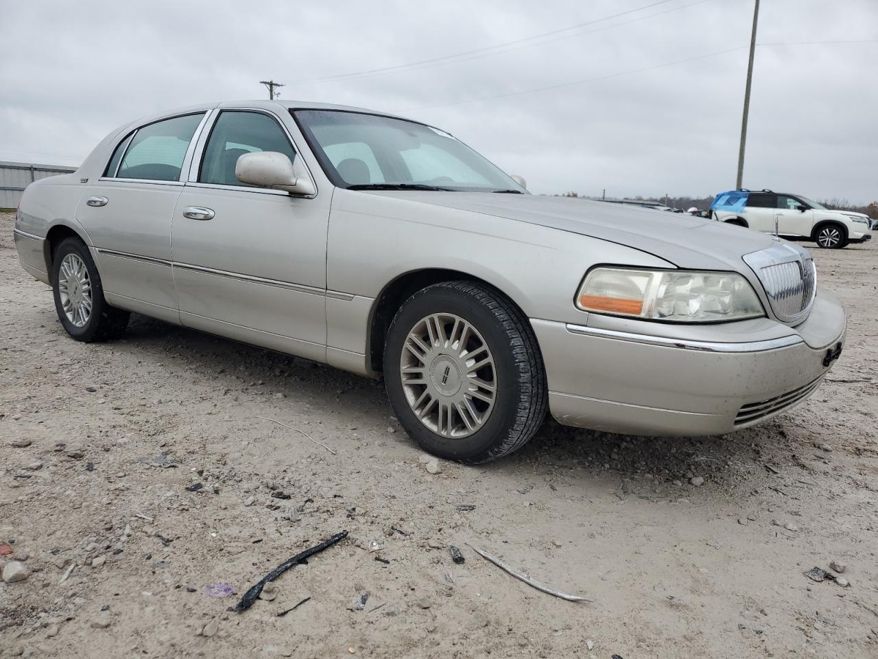 2005 Lincoln Town Car Signature Limited VIN: 1LNHM82W15Y661449 Lot: 78777424