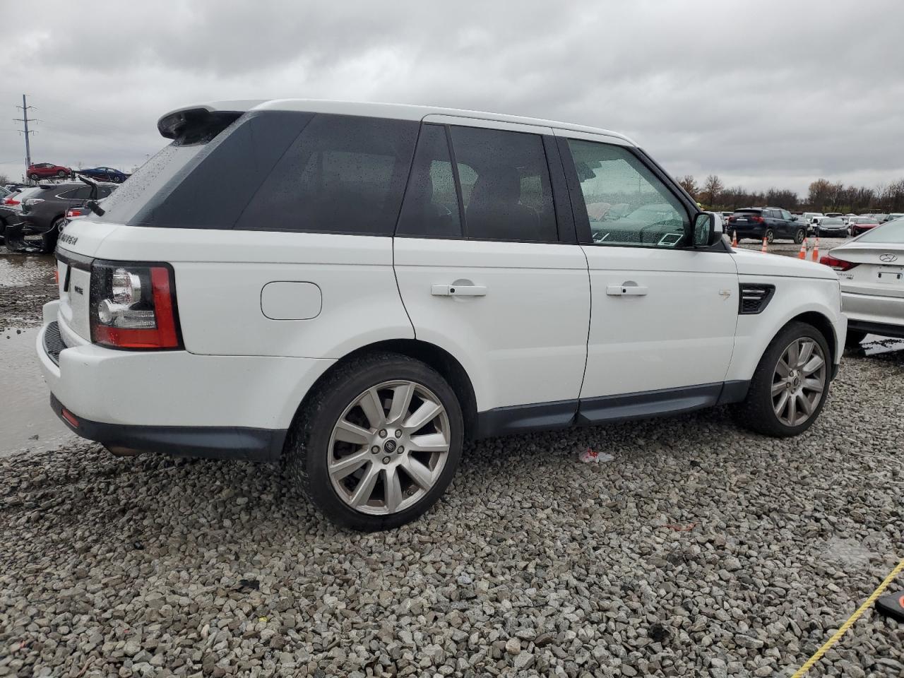 2013 Land Rover Range Rover - Image 3