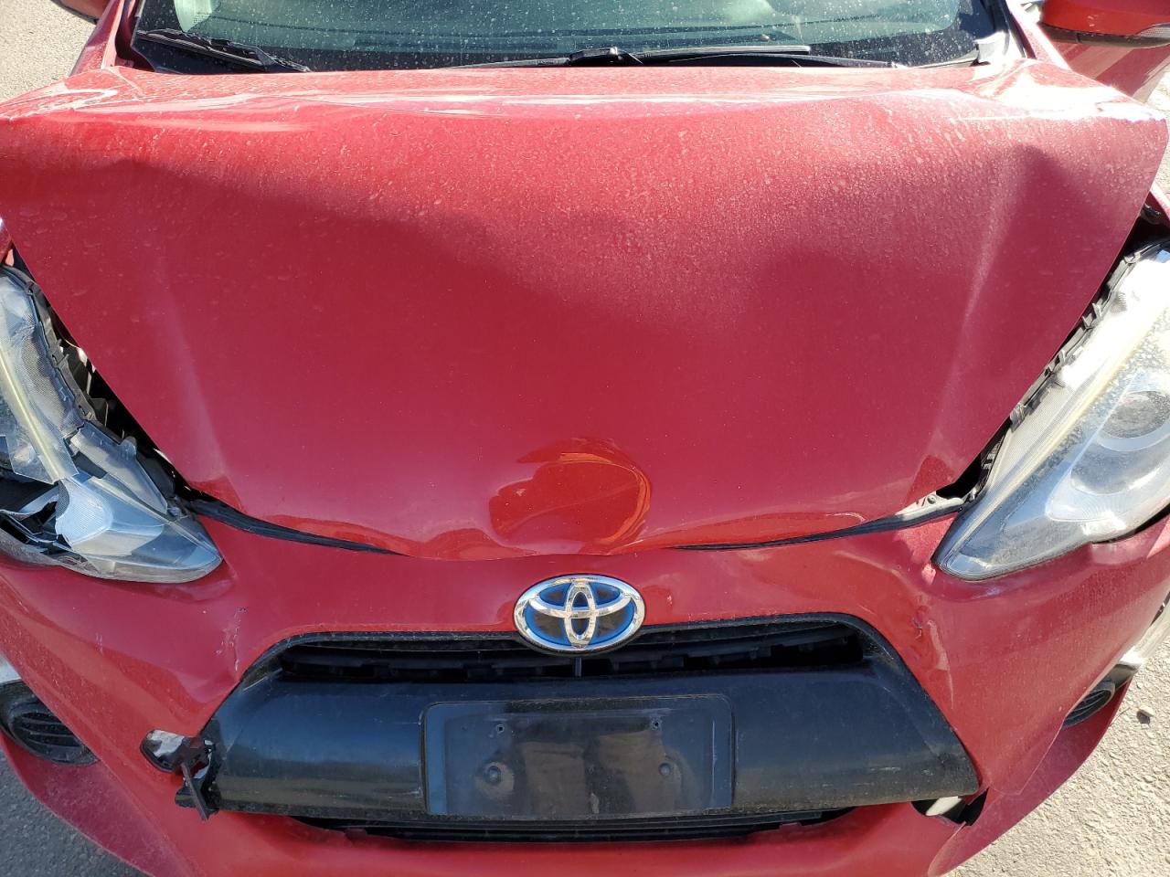 2015 Toyota Prius - Image 11