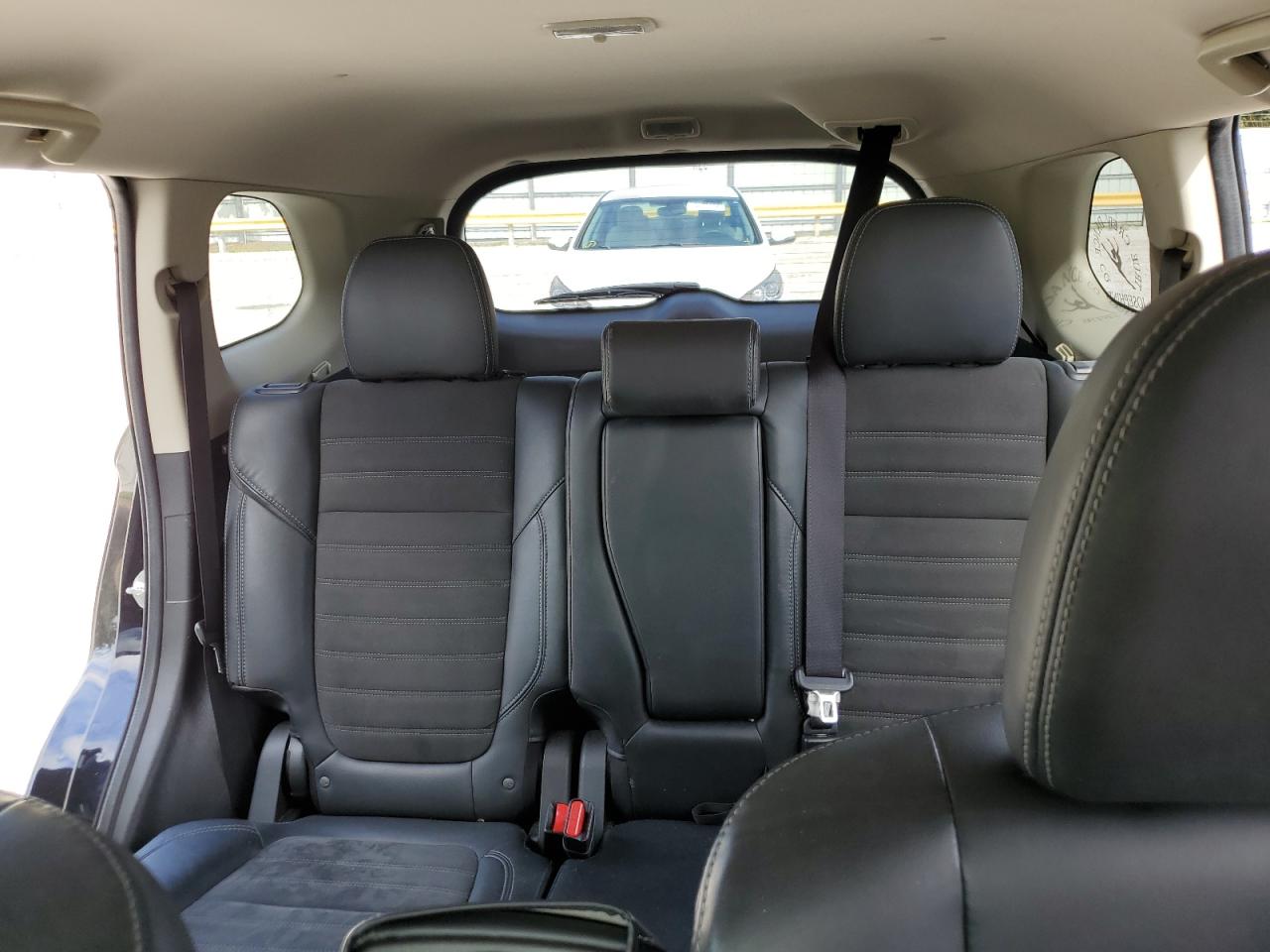 2020 Mitsubishi Outlander - Image 10