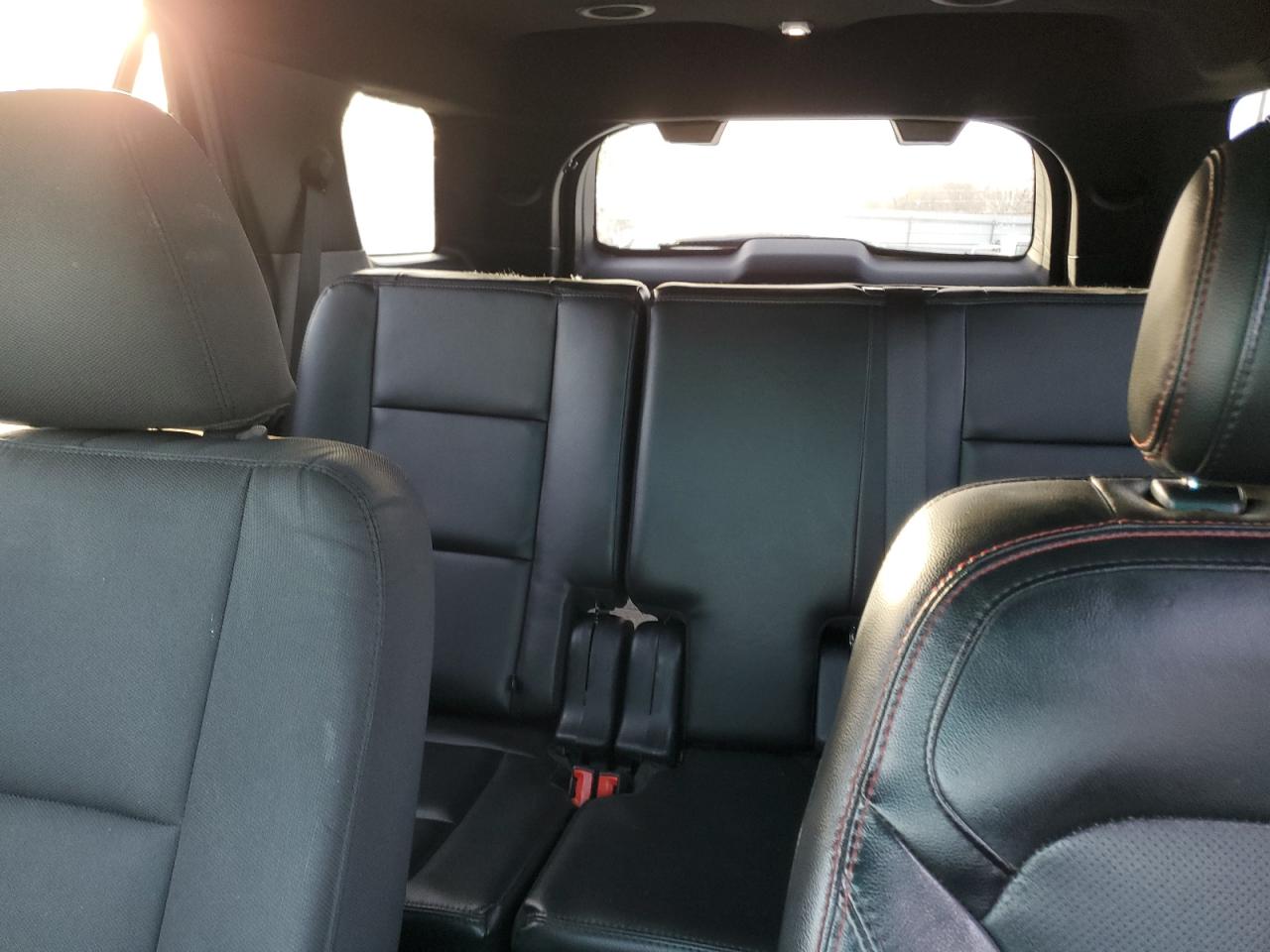 2016 Ford Explorer - Image 10