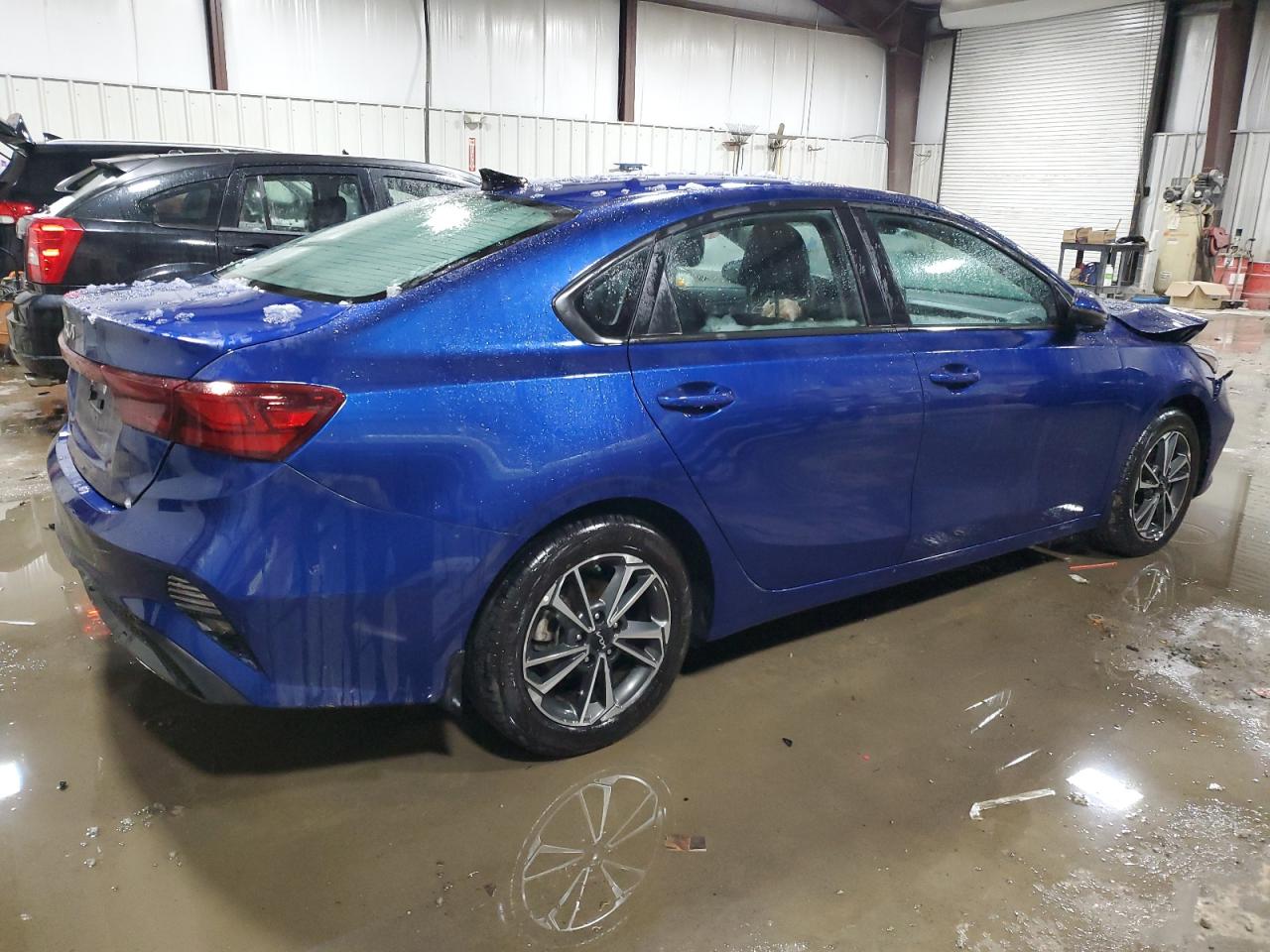 2023 Kia Forte - Image 3