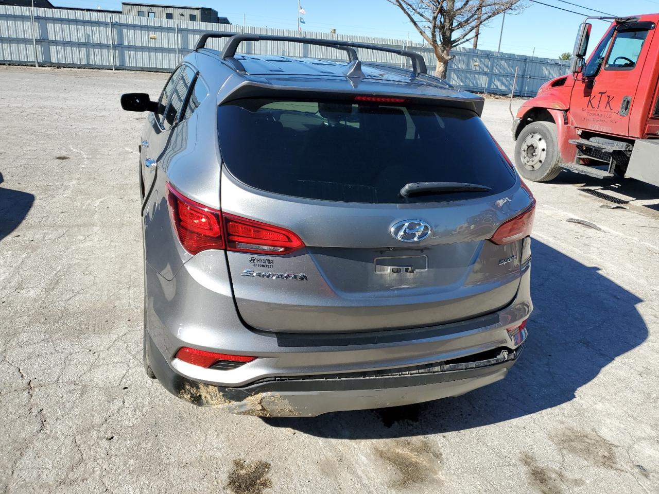 2018 Hyundai Santa Fe Sport VIN: 5XYZU3LB3JG514074 Lot: 80263654