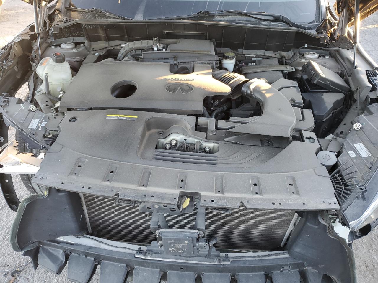 2019 Infiniti QX50 - Image 12