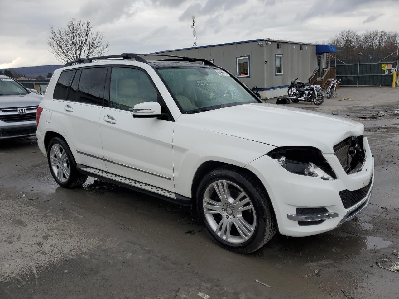 VIN WDCGG0EBXFG363615 2015 MERCEDES-BENZ GLK-CLASS no.4