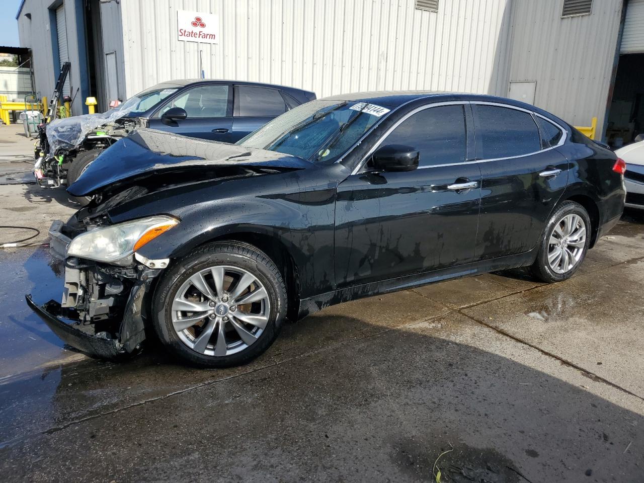 2013 Infiniti M - Image 1