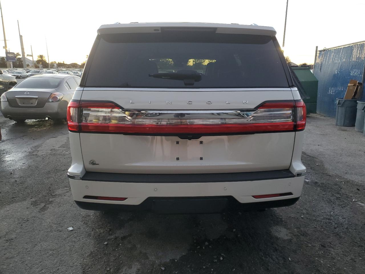 2021 Lincoln Navigator Reserve VIN: 5LMJJ2LT0MEL17491 Lot: 81294284