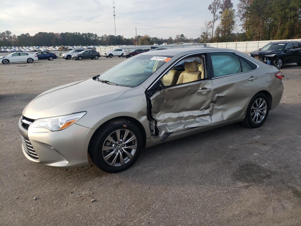 VIN 4T1BF1FK8HU318454 2017 TOYOTA CAMRY no.1