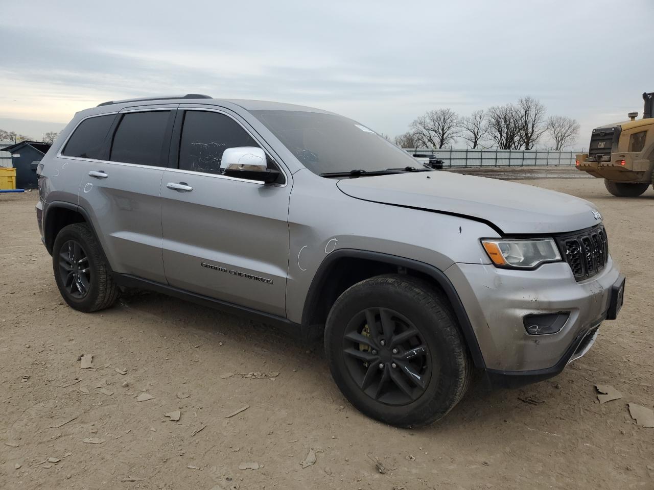 2017 Jeep Grand Cherokee - Image 4
