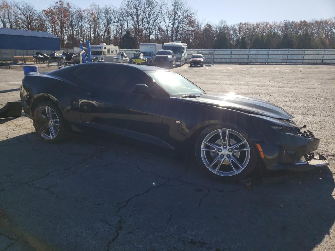 2020 Chevrolet Camaro - Image 4