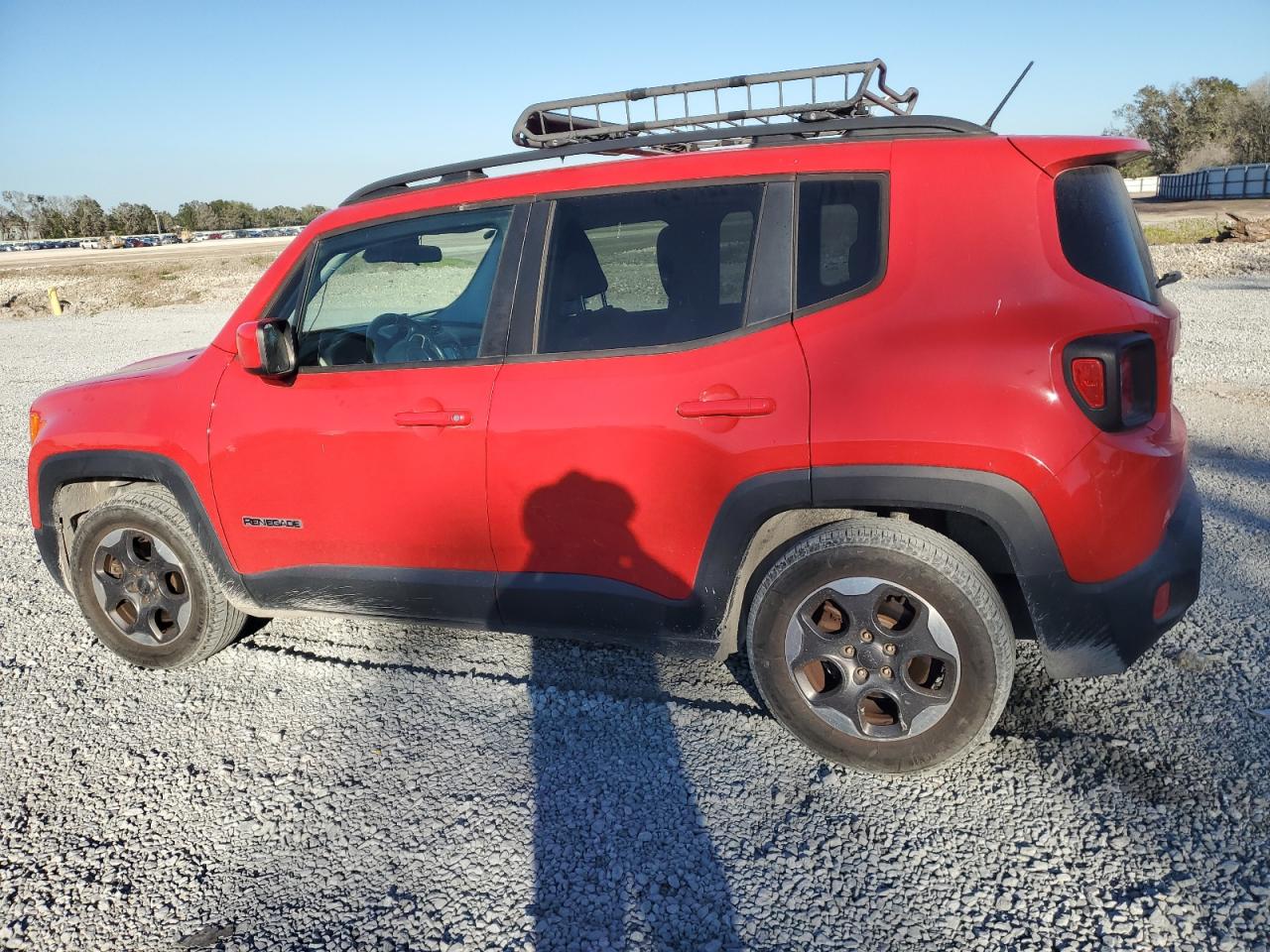 VIN ZACCJABH6FPC32804 2015 JEEP RENEGADE no.2